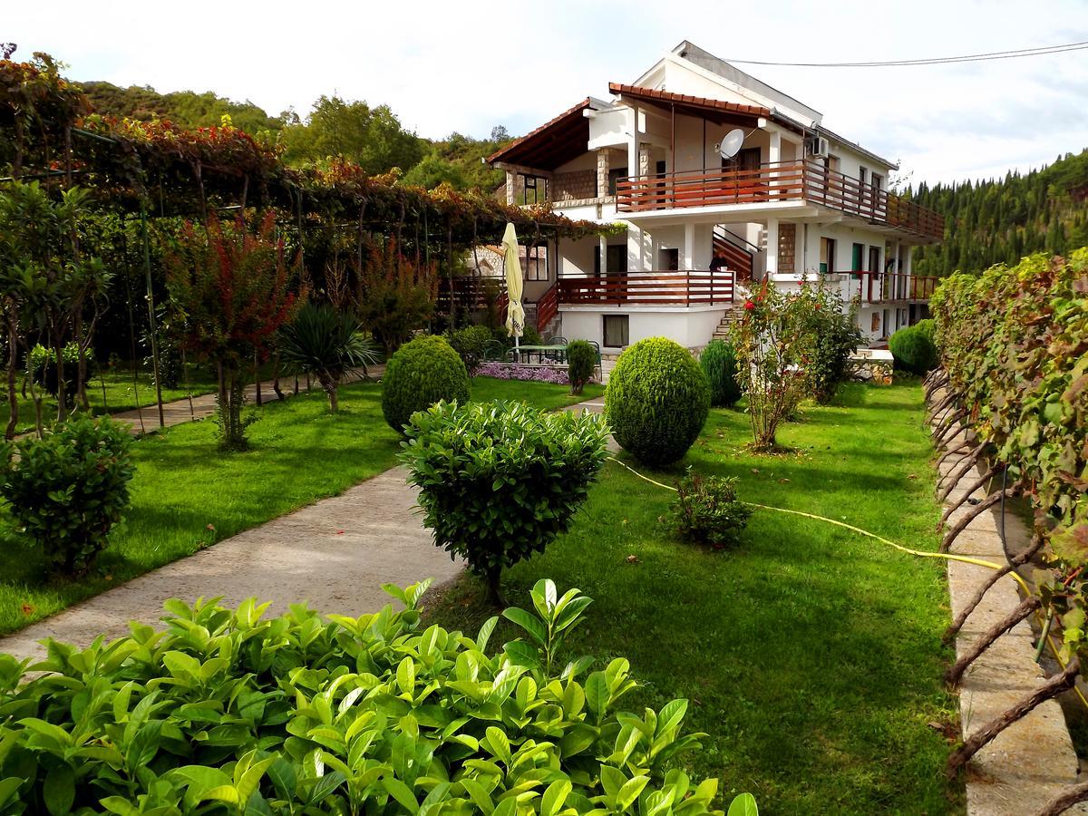B&B Domacinstvo Raicevic Вирпазар Экстерьер фото